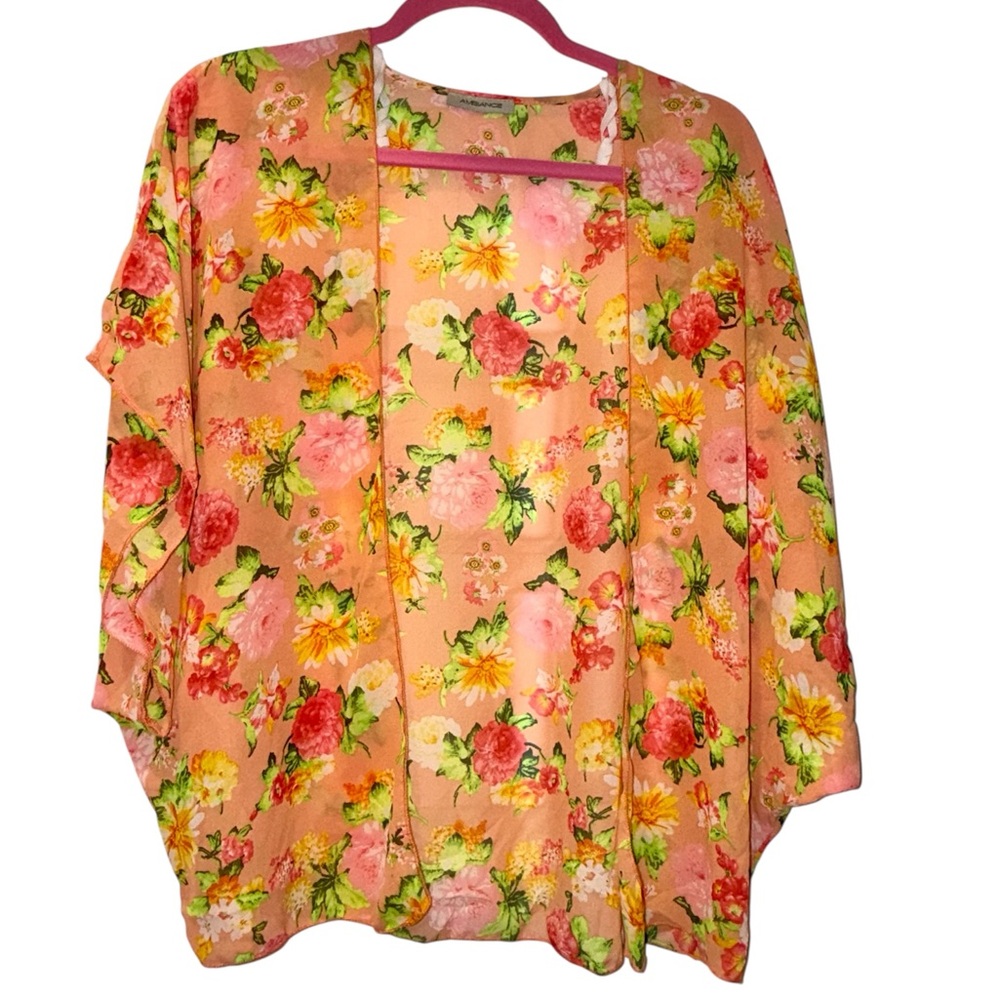 Ambiance Peach Floral Kimono Cardigan, euc, worn once, size small, boutique!